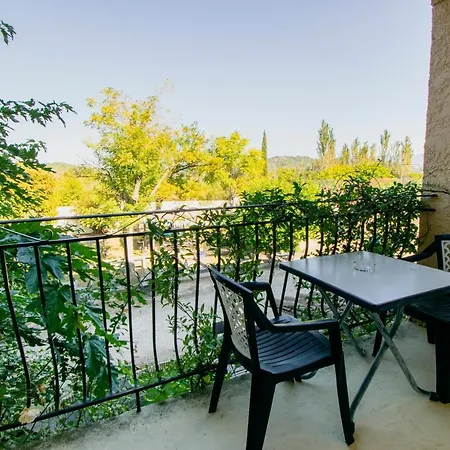 Carina Hotel