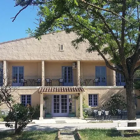 Carina Hotel